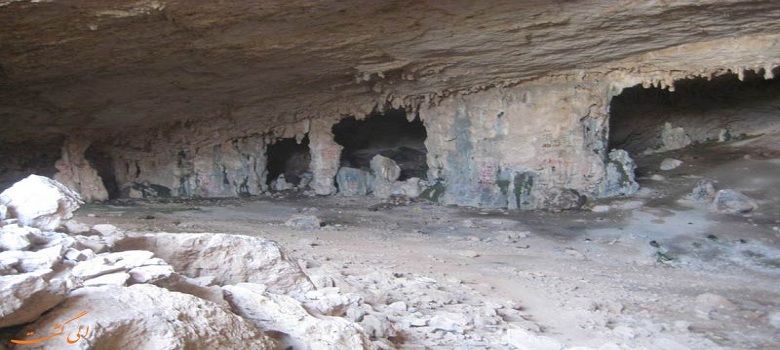 Exploration des grottes en Iran