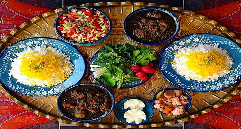 Ghormeh Sabzi, uno de los mejores platos para comer en Irán.