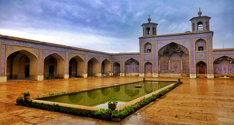 La mosquée rose à Chiraz